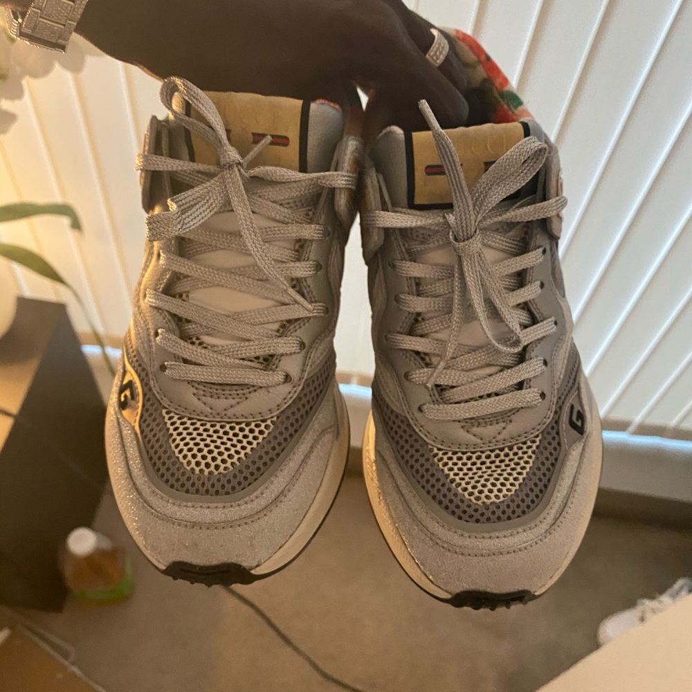 Gucci shoes